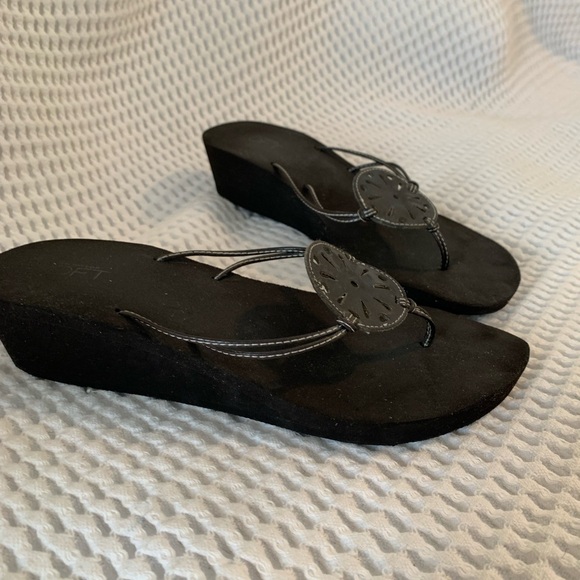 Loft wedge flip flops - Picture 3 of 4